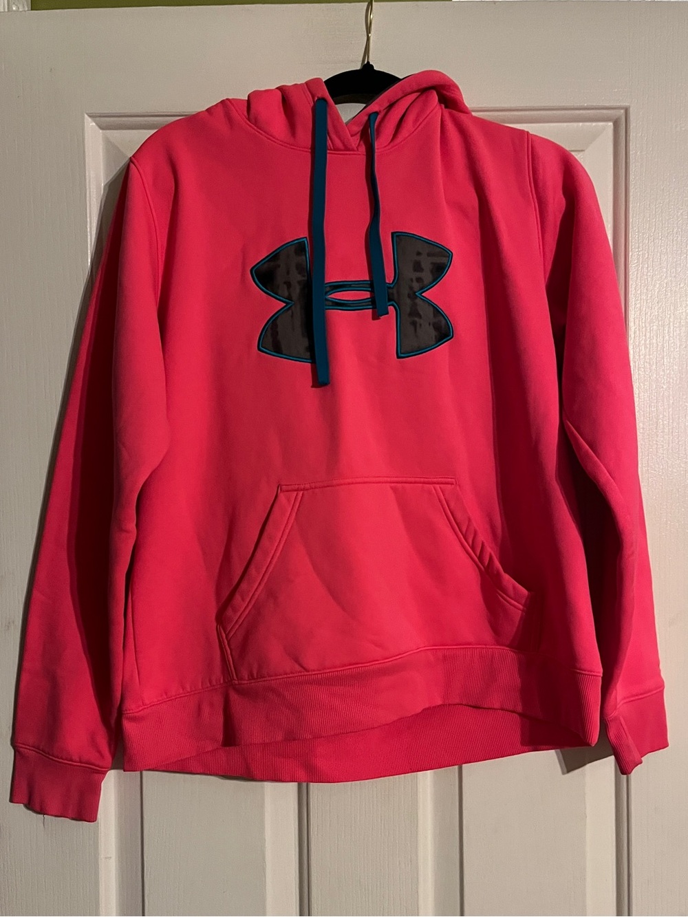 Under Armour neon' Pink Hooded Pullover Sweatshirt size large